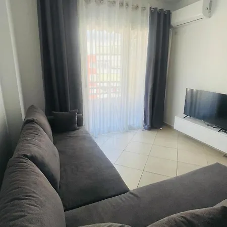 Apartment Grey Opal *
